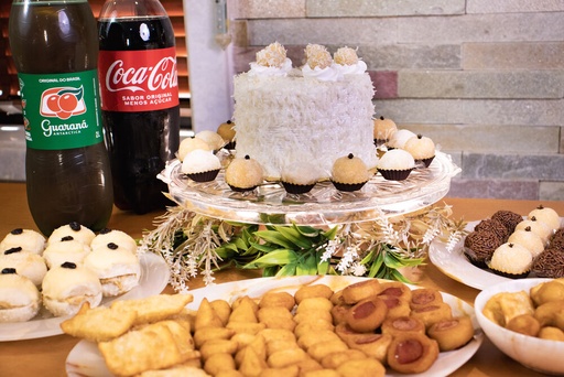 [568] Kit Festa 10 Pessoas Só os Mais Chegados